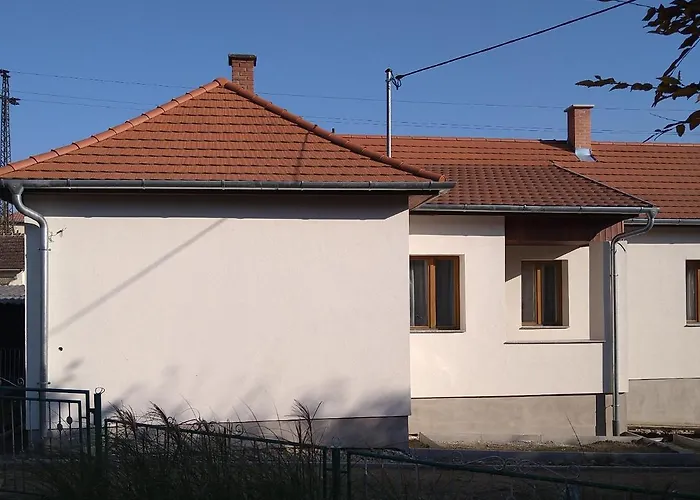 Sandora Vendeghaz Nagyrakos