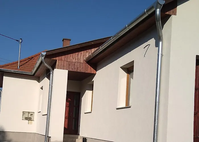 Sandora Vendeghaz Nagyrakos
